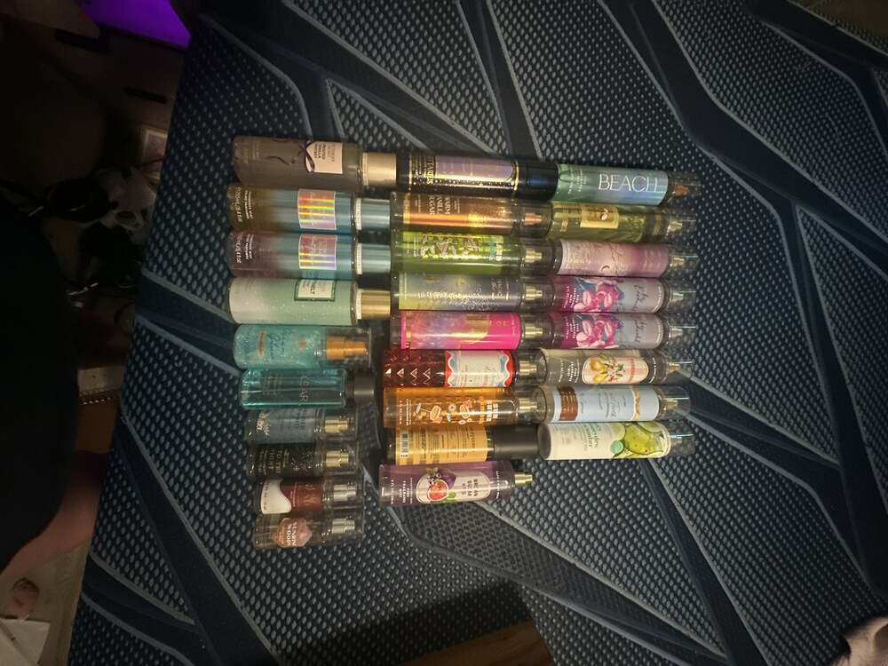 Large Collection of Victoria's Secret and Bath & Body Works Mists (Mixed Lot)